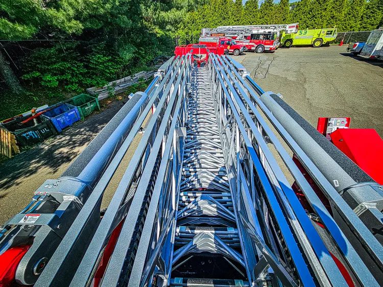 Pierce Enforcer Aerial exterior view, photo 55 of 59