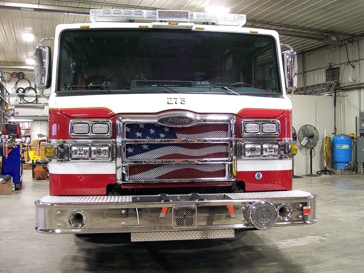 Pierce Velocity exterior view, photo 2 of 33