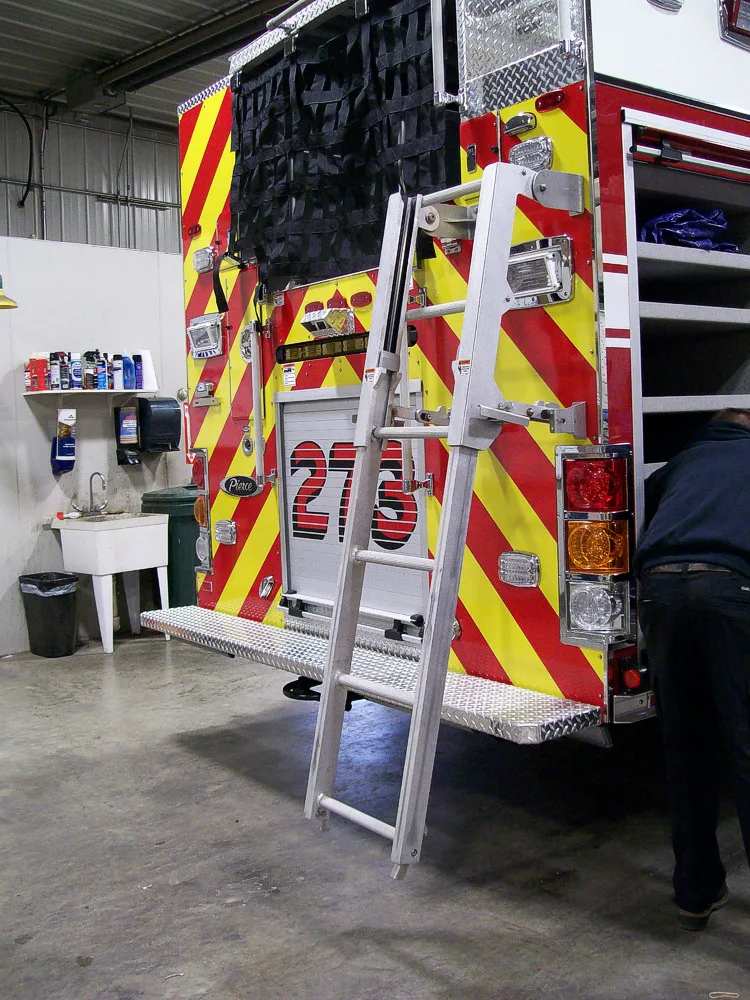 Pierce Velocity exterior view, photo 30 of 33