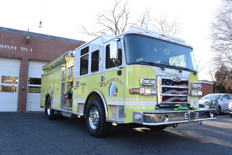 Pierce Enforcer exterior view, photo 2 of 25