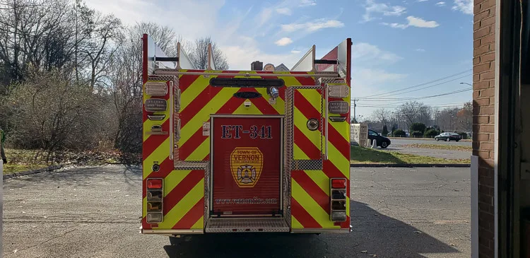 Pierce Enforcer Pumper exterior view, photo 7 of 27