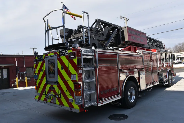 Pierce Enforcer Aerial exterior view, photo 26 of 55