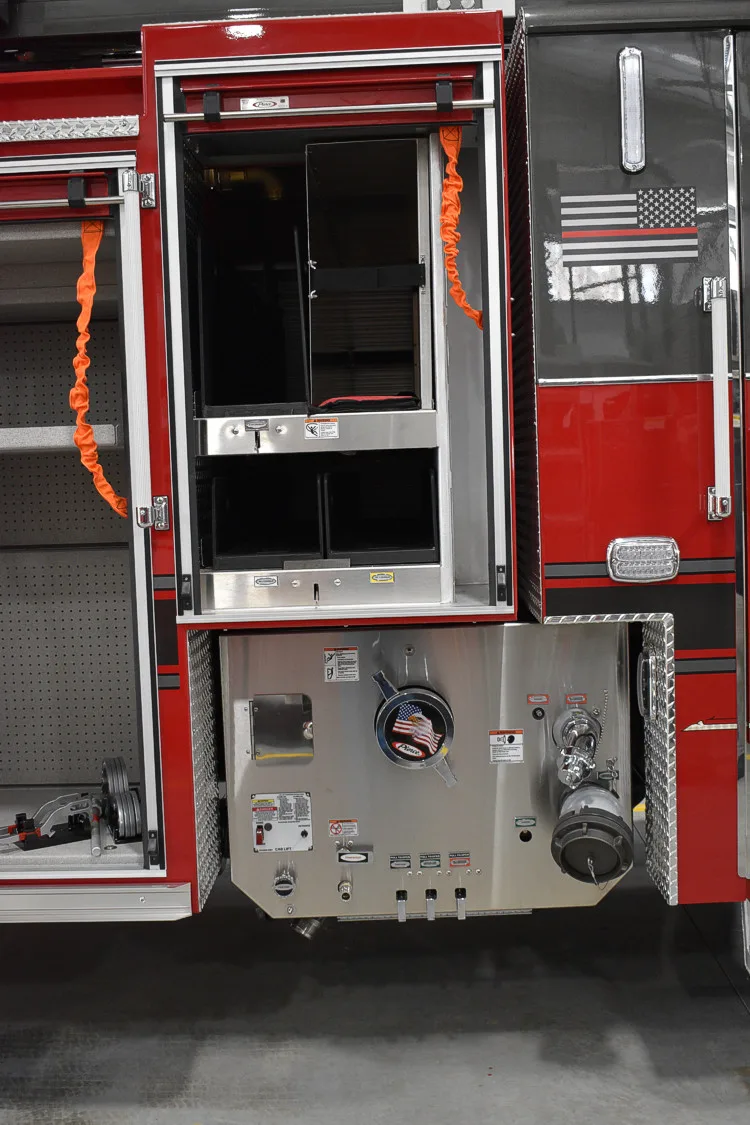 Pierce Enforcer Aerial exterior view, photo 46 of 55