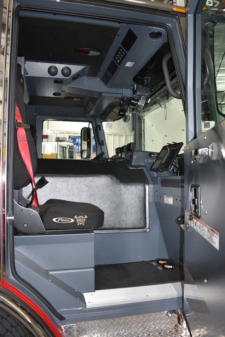 Pierce Enforcer Aerial exterior view, photo 48 of 55