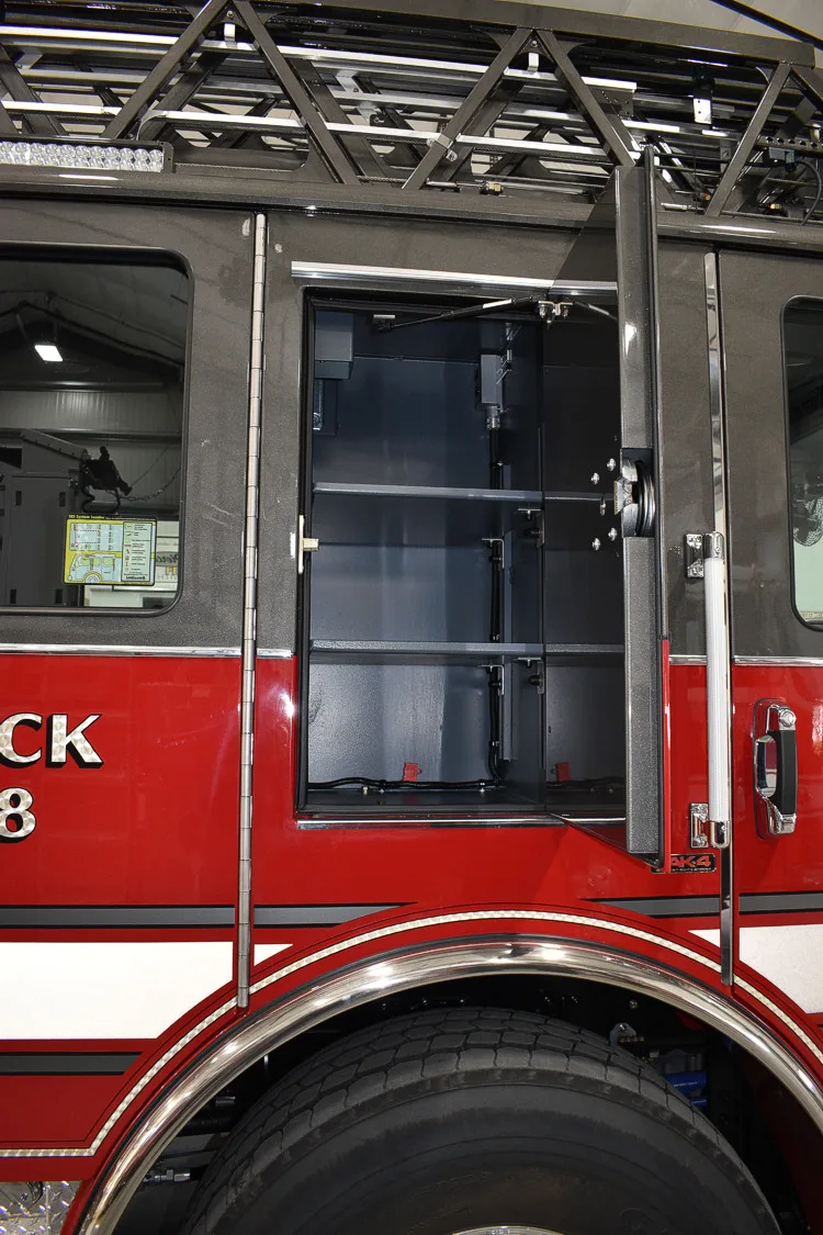 Pierce Enforcer Aerial exterior view, photo 49 of 55