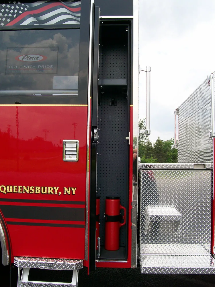 Pierce Arrow exterior view, photo 42 of 44