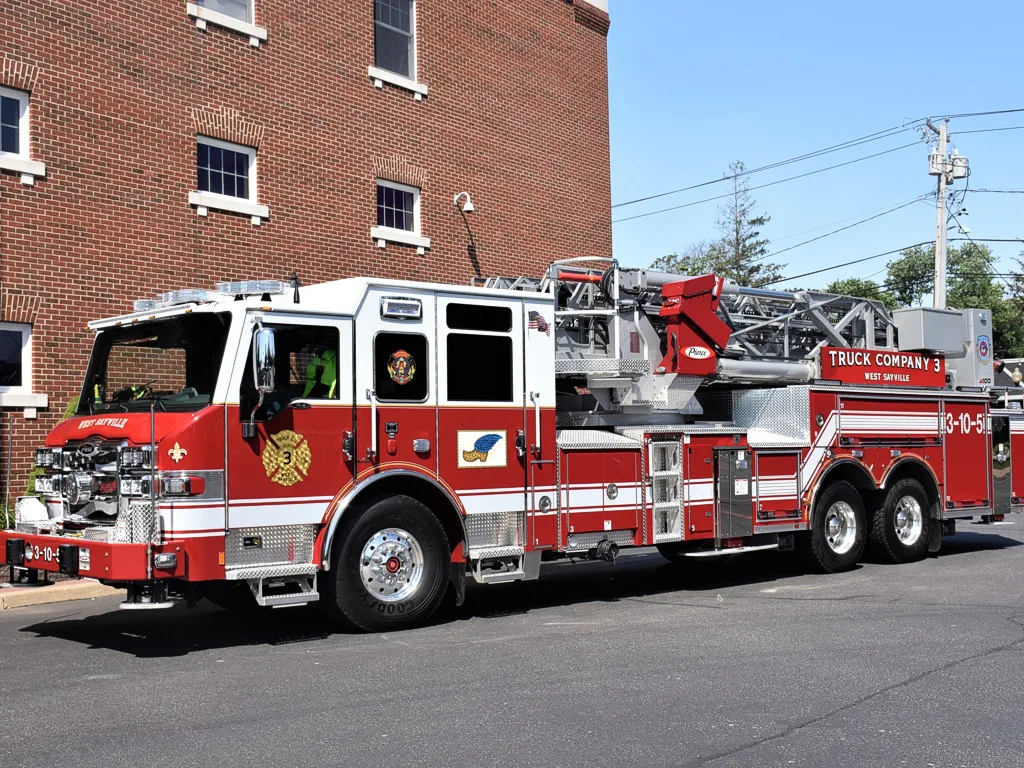 Pierce Velocity Aerial