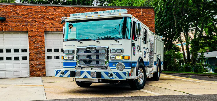 Pierce Enforcer Pumper exterior view, photo 11 of 57