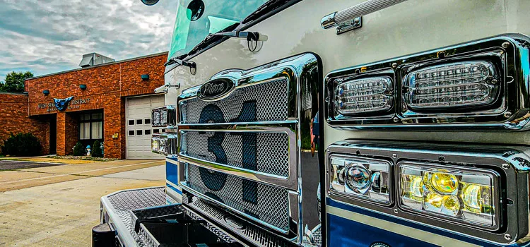 Pierce Enforcer Pumper exterior view, photo 13 of 57