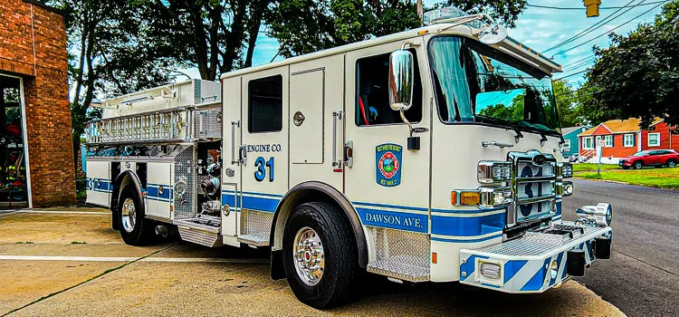 Pierce Enforcer Pumper exterior view, photo 15 of 57