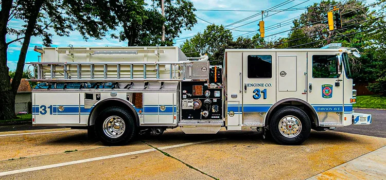 Pierce Enforcer Pumper exterior view, photo 16 of 57