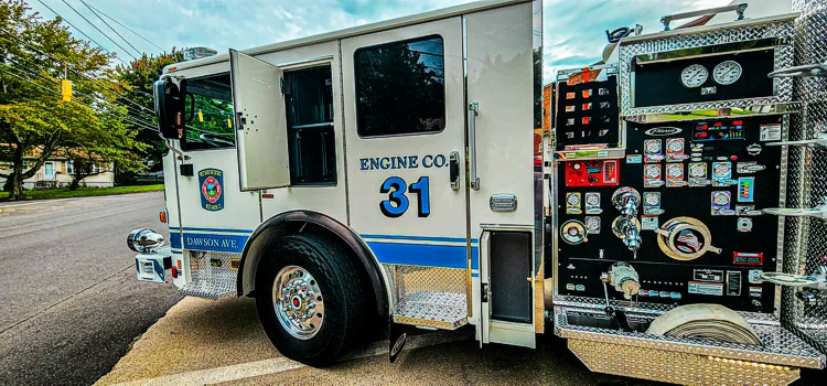 Pierce Enforcer Pumper exterior view, photo 27 of 57