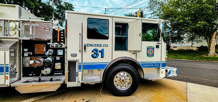 Pierce Enforcer Pumper exterior view, photo 33 of 57