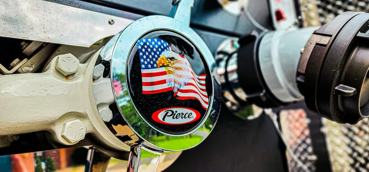 Pierce Enforcer Pumper exterior view, photo 36 of 57