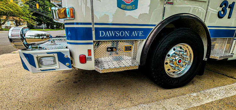 Pierce Enforcer Pumper exterior view, photo 45 of 57