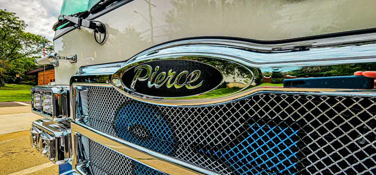 Pierce Enforcer Pumper exterior view, photo 46 of 57