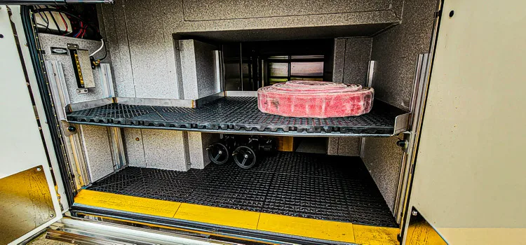 Pierce Enforcer Pumper exterior view, photo 52 of 57