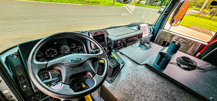 Pierce Enforcer Pumper exterior view, photo 55 of 57