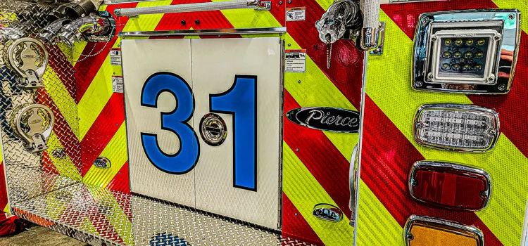 Pierce Enforcer Pumper exterior view, photo 8 of 57