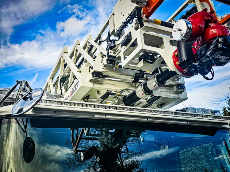 Pierce Enforcer Aerial exterior view, photo 23 of 64