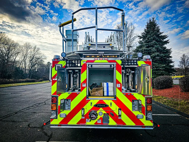 Pierce Enforcer Aerial exterior view, photo 29 of 64