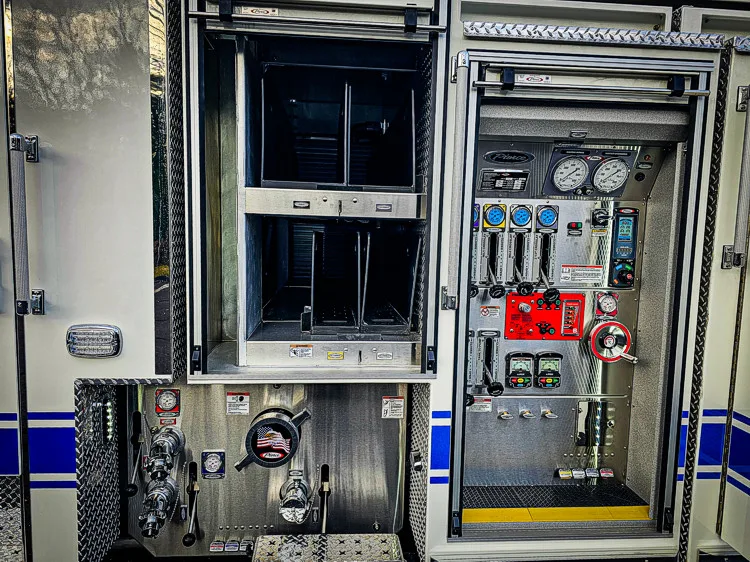 Pierce Enforcer Aerial exterior view, photo 31 of 64