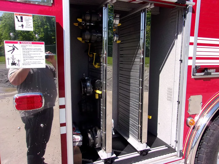 Pierce Velocity Aerial exterior view, photo 10 of 71