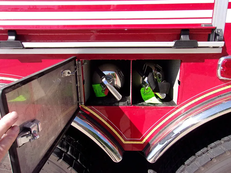 Pierce Velocity Aerial exterior view, photo 13 of 71