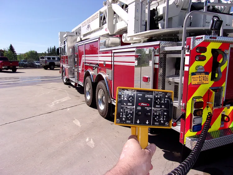 Pierce Velocity Aerial exterior view, photo 22 of 71