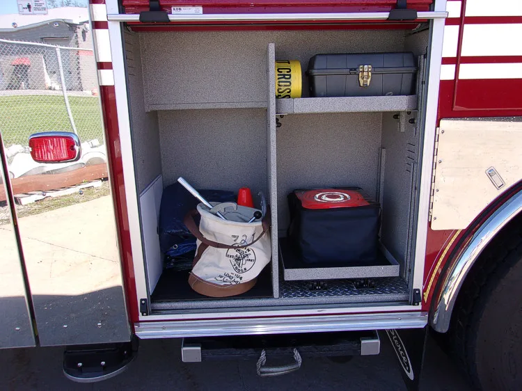 Pierce Velocity Aerial exterior view, photo 26 of 71