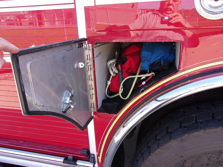 Pierce Velocity Aerial exterior view, photo 27 of 71