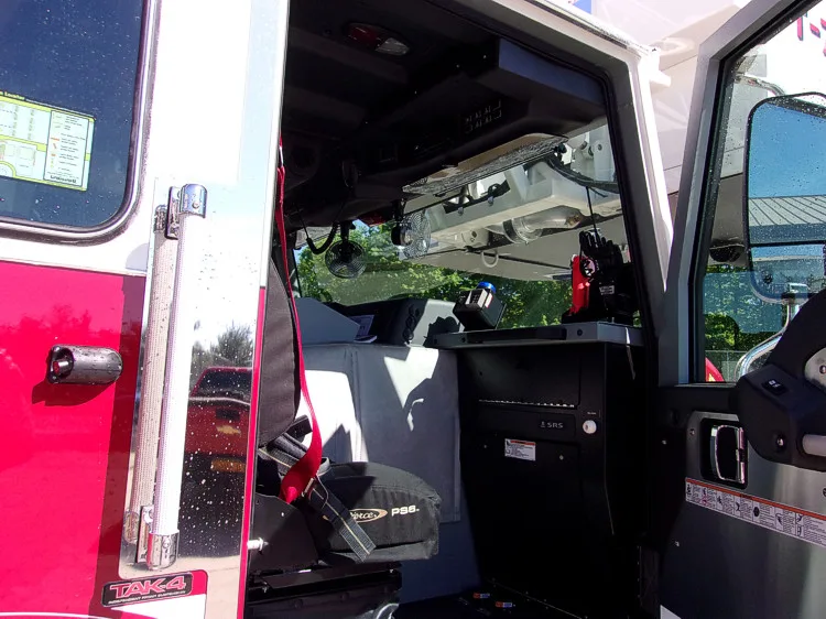 Pierce Velocity Aerial exterior view, photo 34 of 71