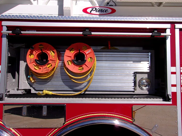 Pierce Velocity Aerial exterior view, photo 43 of 71