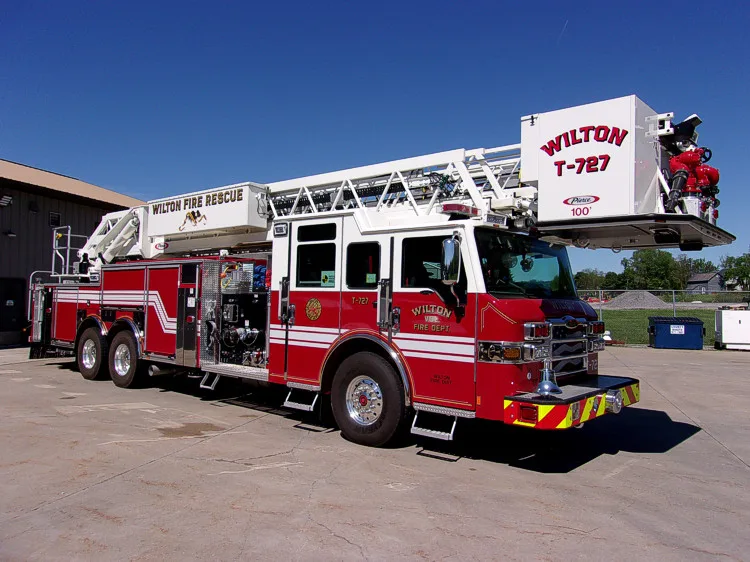 Pierce Velocity Aerial exterior view, photo 70 of 71