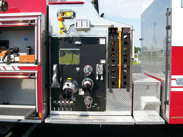 Pierce Velocity exterior view, photo 27 of 30