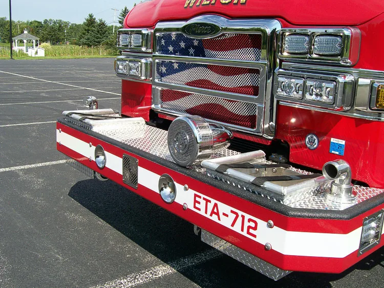 Pierce Velocity exterior view, photo 6 of 30