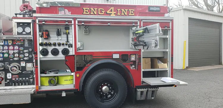 Pierce Arrow Pumper exterior view, photo 10 of 36