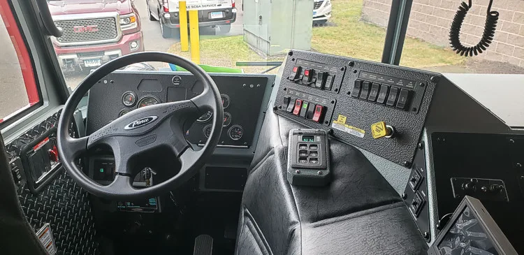 Pierce Arrow Pumper exterior view, photo 15 of 36