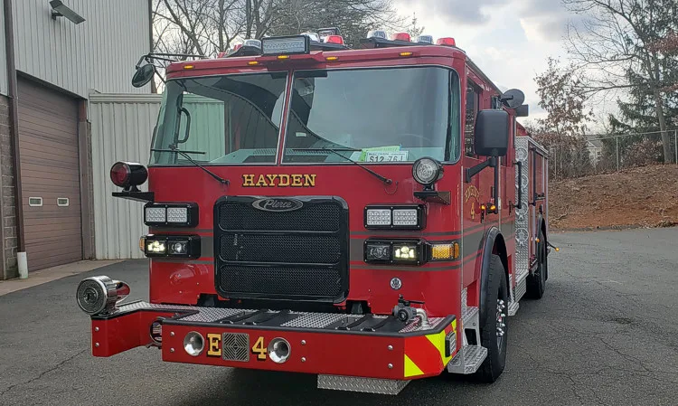 Pierce Arrow Pumper exterior view, photo 33 of 36