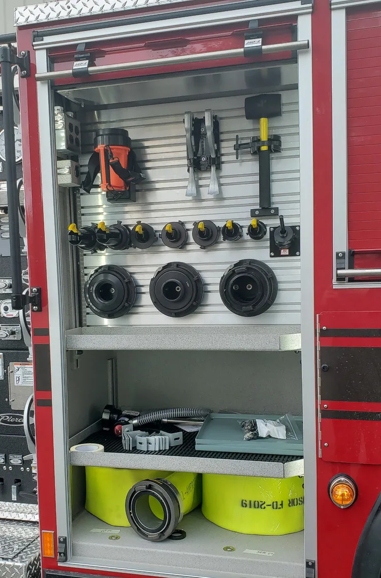 Pierce Arrow Pumper exterior view, photo 31 of 36